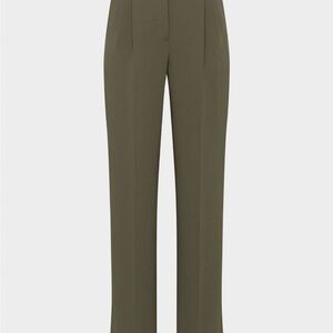 Aritzia Effortless Pant™ in Crepette™ fabric in Dark Olive 💚